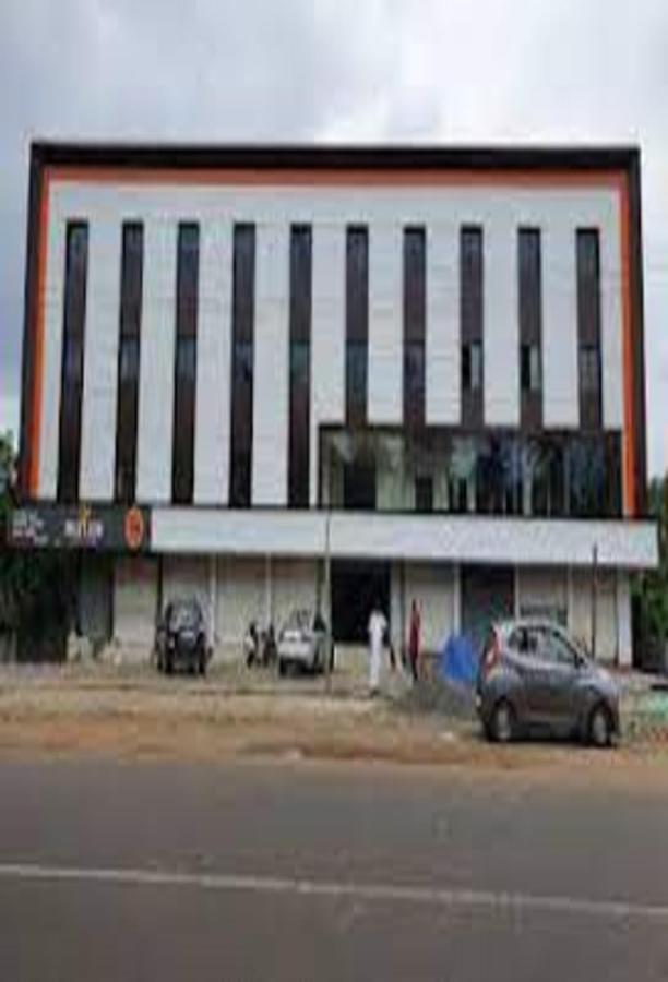 Redbell Suites Malapuram Malappuram Kültér fotó